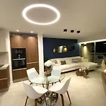 Luxe Vue Et Collines Avec Piscine アパート Mandelieu