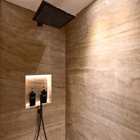 Apartment Luxe Vue Et Collines Avec Piscine *