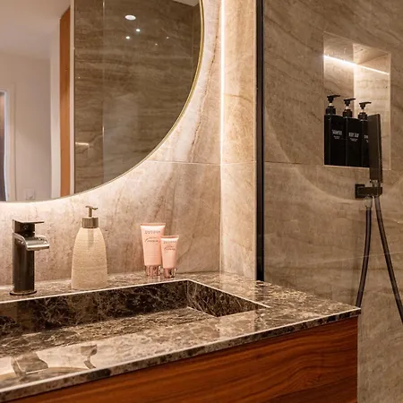 Апартаменты Luxe Vue Et Collines Avec Piscine