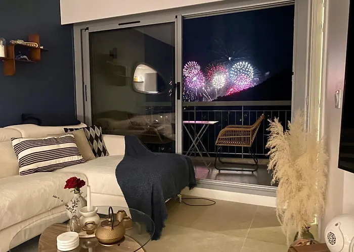 Luxe Vue Et Collines Avec Piscine Apartment Mandelieu